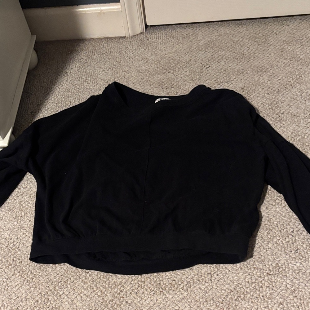 Chic Black Women's Crop Top